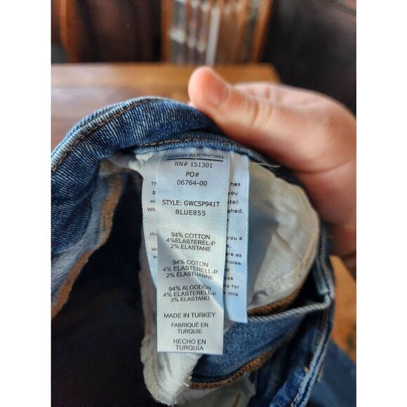 NEW GOOD AMERICAN Good Waist Crop Jean - Shadow Pockets Blue855 Size 2/26 - Picture 4 of 5